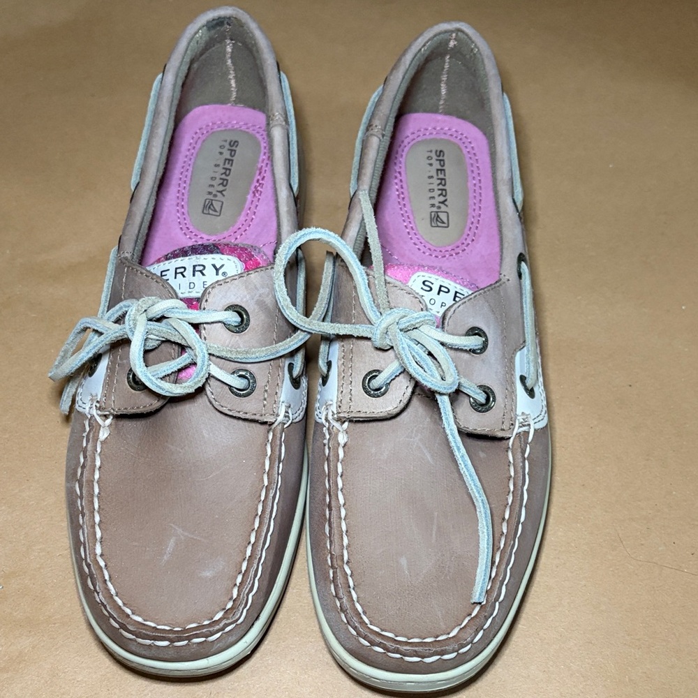 Sperry Topsiders NEW Size 8.5 pink plaid & clear sequins design. Never worn.